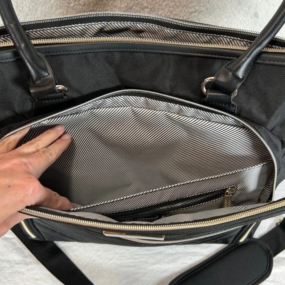 Kenneth Cole Reaction 54555 Black Nylon Laptop Tote Bag Chevron Quilt Briefcase